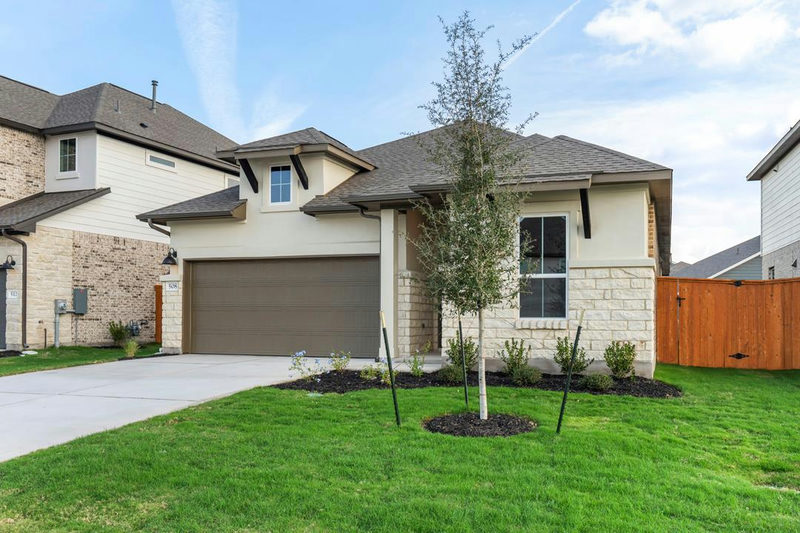 508 Lariat Loop — exterior