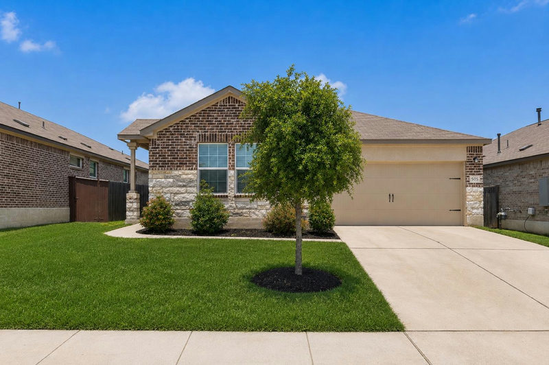 505 Golden Plains Pkwy — exterior