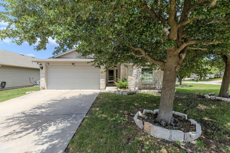 327 Comal Run — exterior