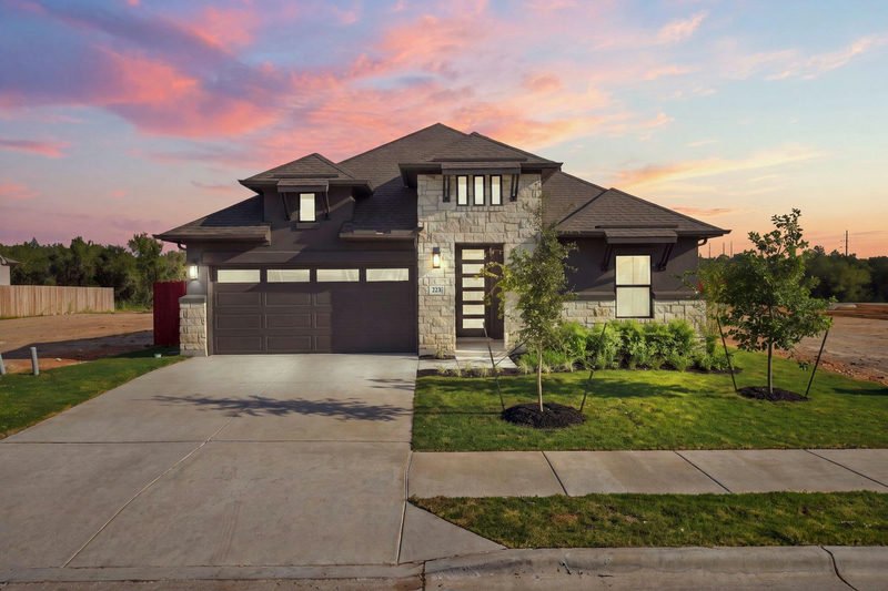 2220 Sarabanda St — exterior