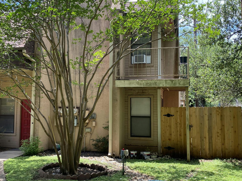 8418 Fathom Cir #203 — exterior