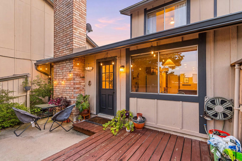 1026 Verbena Dr — exterior