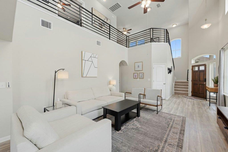 10832 Jameson Dr — exterior