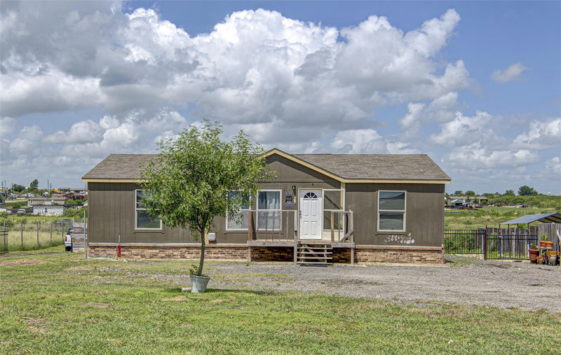 445 Rancho Linda Dr. — exterior