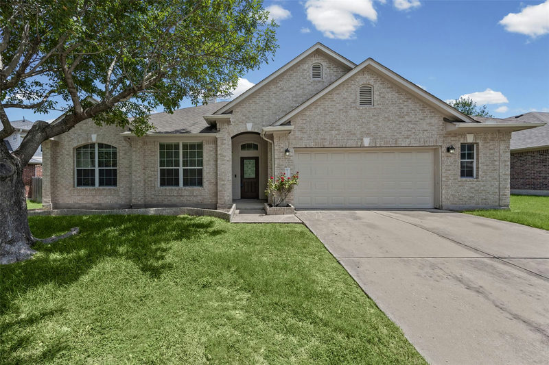 20013 Crane Creek Loop — exterior