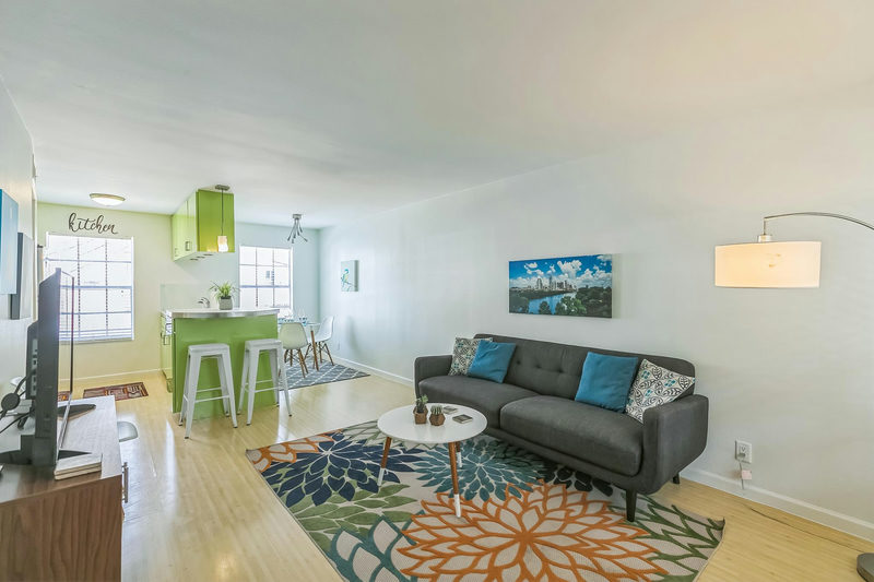 300 Crockett St #210 — exterior