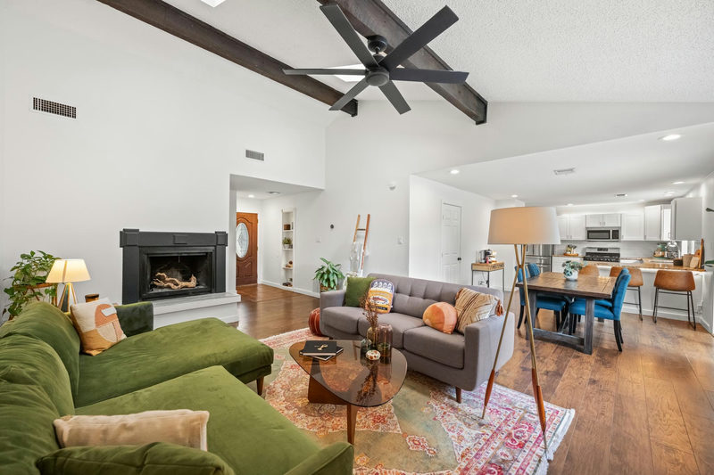 2526 Mcgregor Dr — exterior