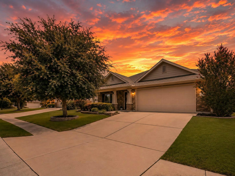 12203 Toluca Dr — exterior
