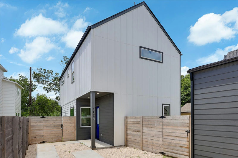 6809 Porter St #2 — exterior