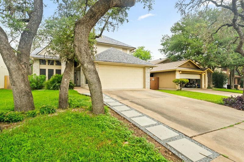 8712 Coastal Dr — exterior