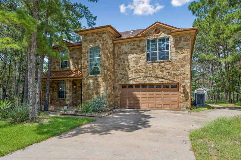 138 Papawai Dr — exterior