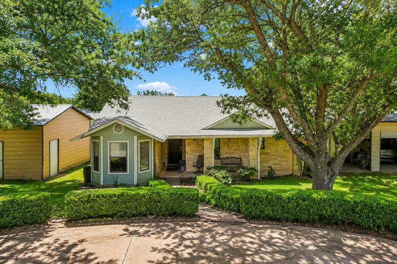 508 River Hills Dr — exterior