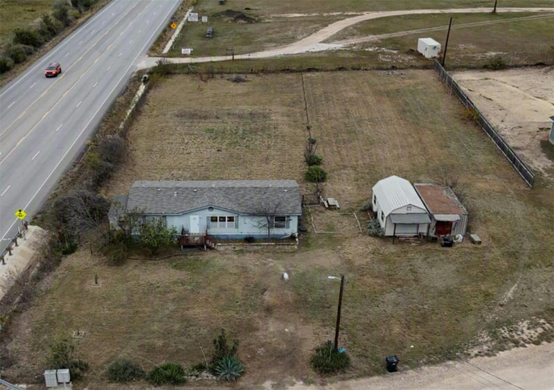 101 Crestview Dr — exterior