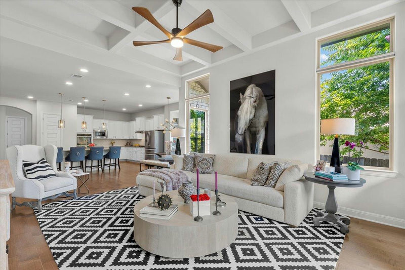 1300 Deering Creek Dr — exterior