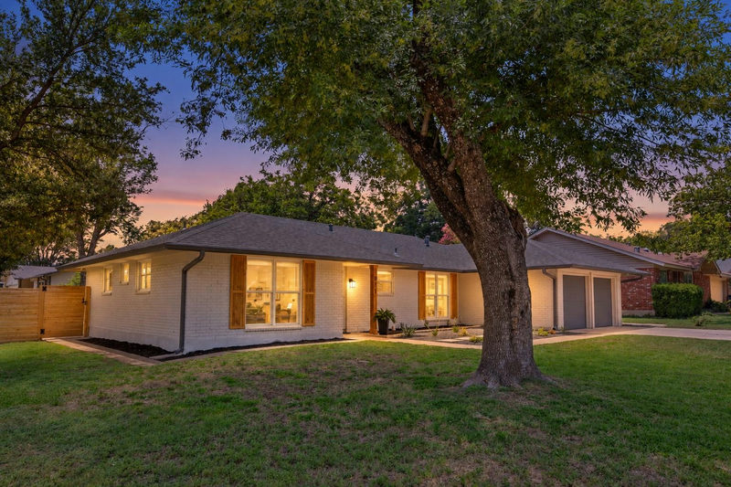 911 Cripple Creek Dr — exterior