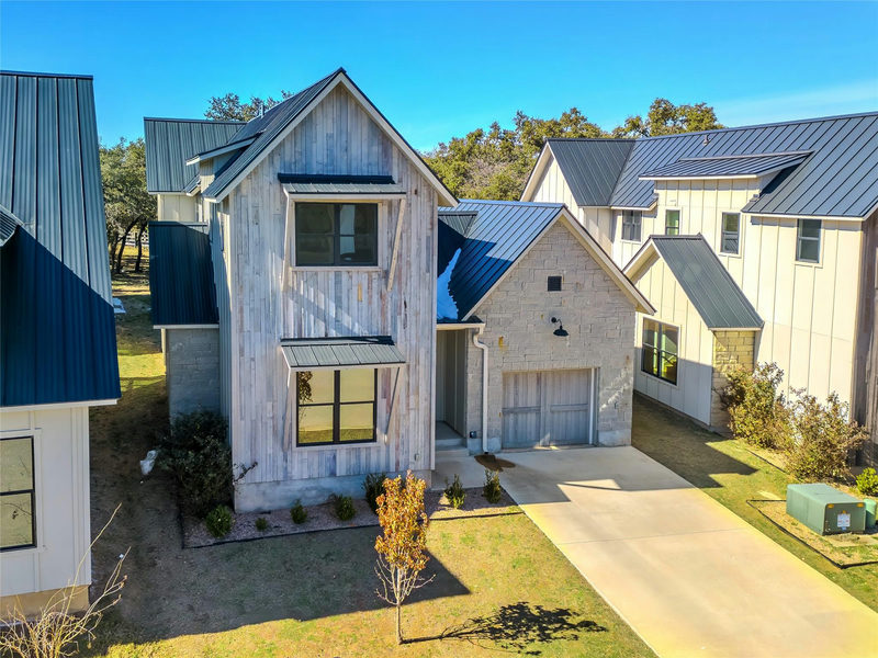 2400 Bruin Dr #27 — exterior