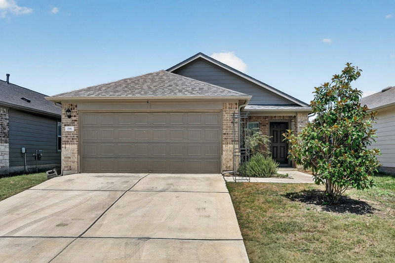 196 Harvest Creek Dr — exterior