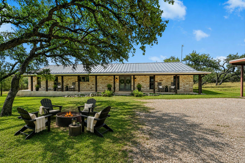 104 SENDERO ARBOLADO — exterior