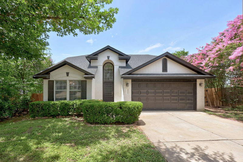 2327 Wright Cir — exterior