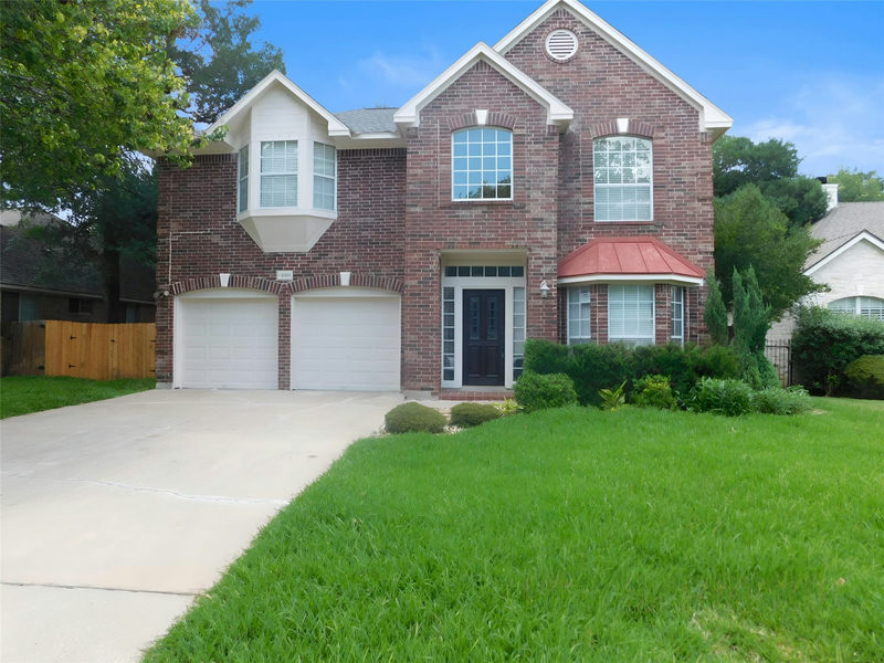 30003 OAKLAND HILLS Dr — exterior