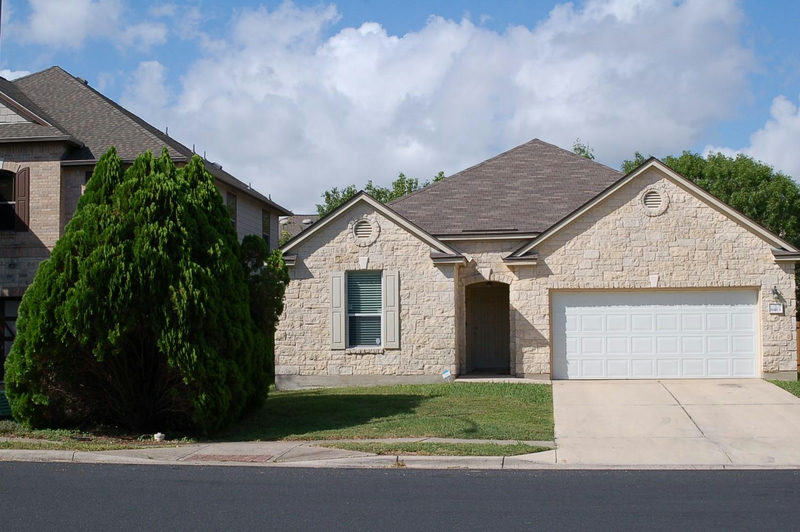 6413 Baythorne Dr — exterior