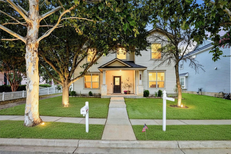 201 Skinner — exterior