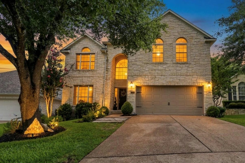 4009 Sable Oaks Dr — exterior