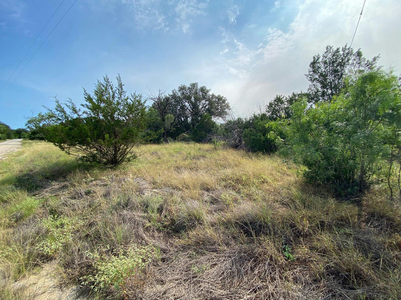 Lot 32 Pedernales Oaks Dr — exterior