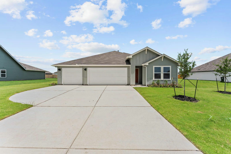 426 Kolbo Crossing Cv — exterior