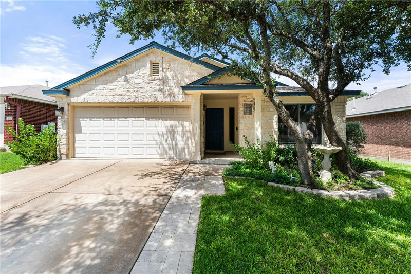 3555 Rock Shelf Ln — exterior