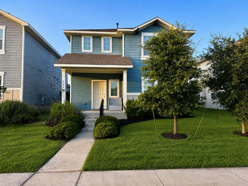 202 Mossycup Dr — exterior