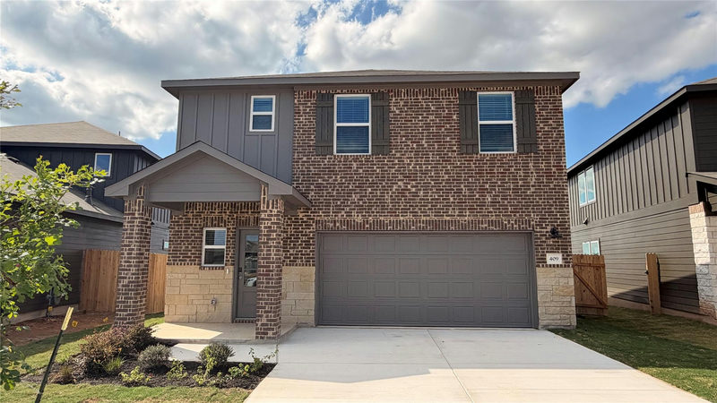 409 Wild Spur Ln — exterior