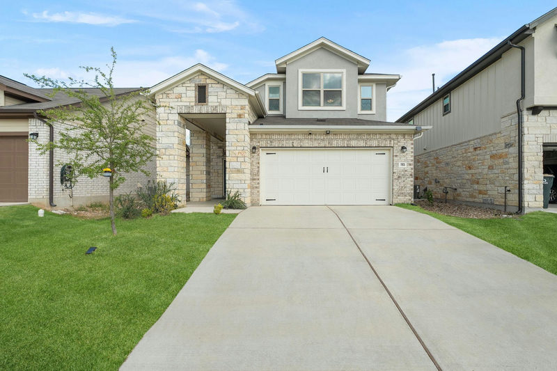 195 White Horses Dr — exterior