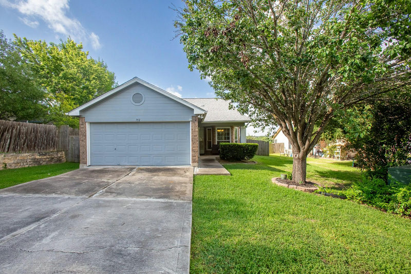 752 Faircrest Dr — exterior