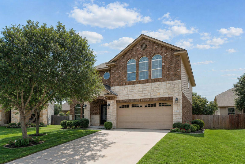 1814 Saline Creek Dr — exterior
