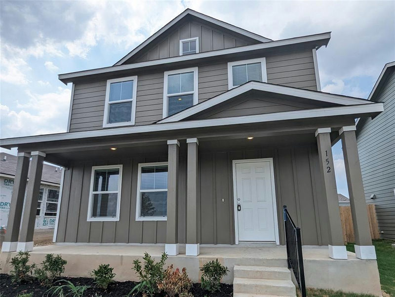 152 Avre Loop — exterior