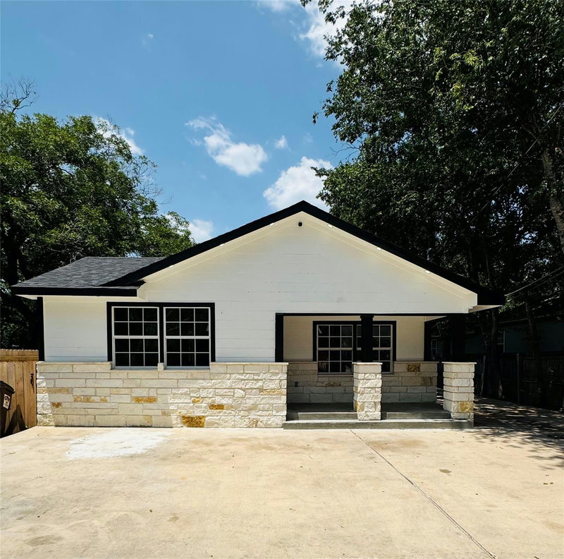 617 Persimmon St — exterior