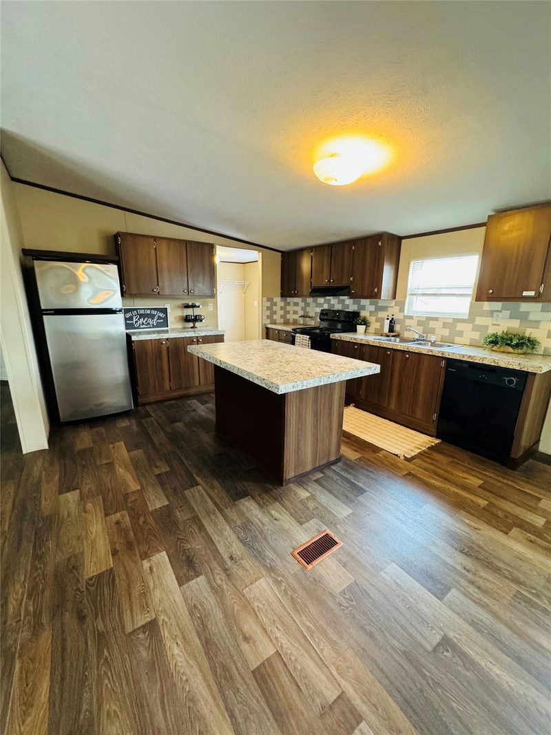 360 Margarita Dr — exterior