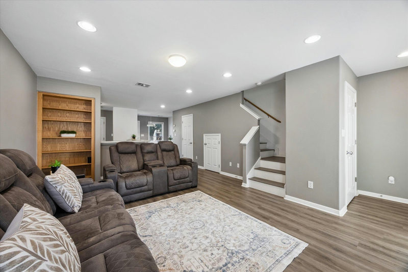 6900 E Riverside Dr #31 — exterior