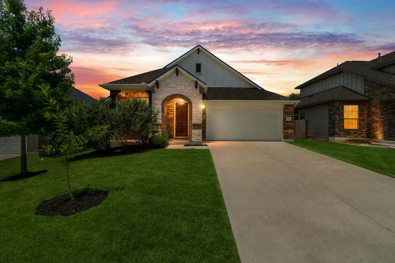 309 Lewisville Ln — exterior