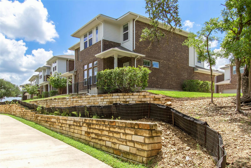 605 W South St #41 — exterior
