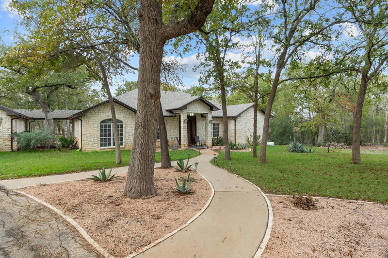 346 The Oaks Blvd — exterior