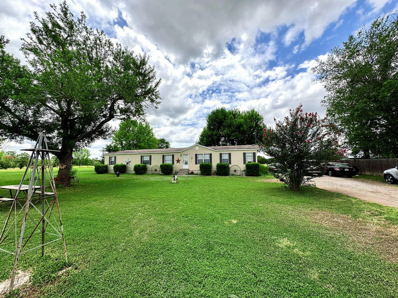 2303 Webberwood Dr — exterior
