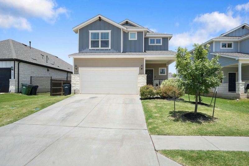 500 Pickrell Loop — exterior