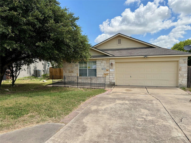 1148 Amberwood Loop — exterior