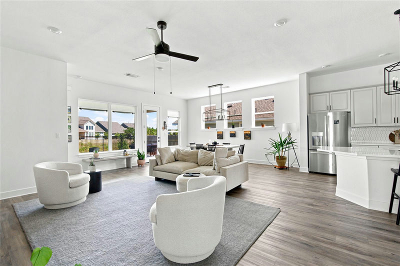 576 Sage Thrasher Cir — exterior
