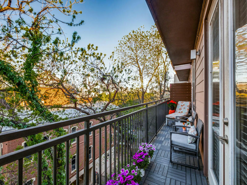 1900 Barton Springs Rd #5037 — exterior