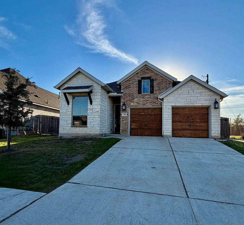 965 Blue Oak Blvd — exterior