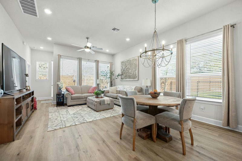 144 Monterey Oak Trl — exterior