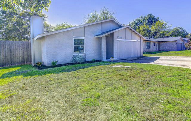6901 Skynook Dr — exterior